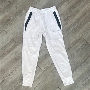 American Eagle Outfitters White and Black Joggers for Men